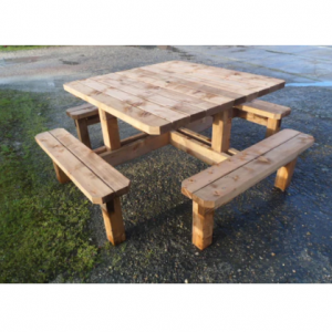 Table Carrée Gascon